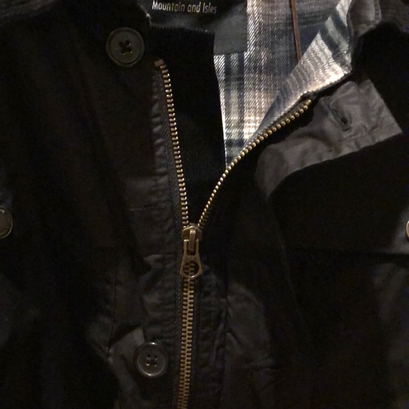 Mountain and Isles Hooded Jacket - Picture 6 of 8